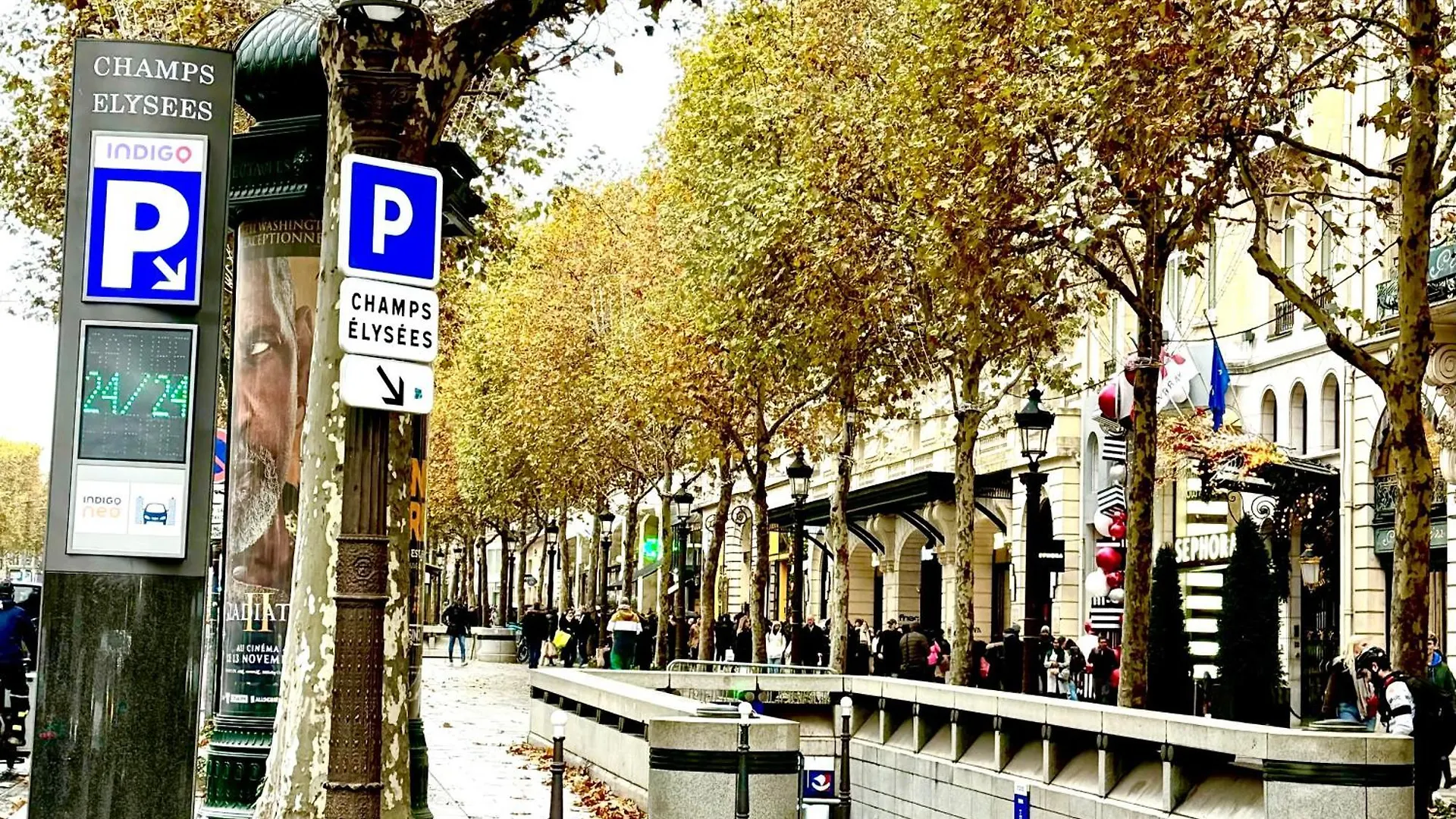 Champs Elysees *