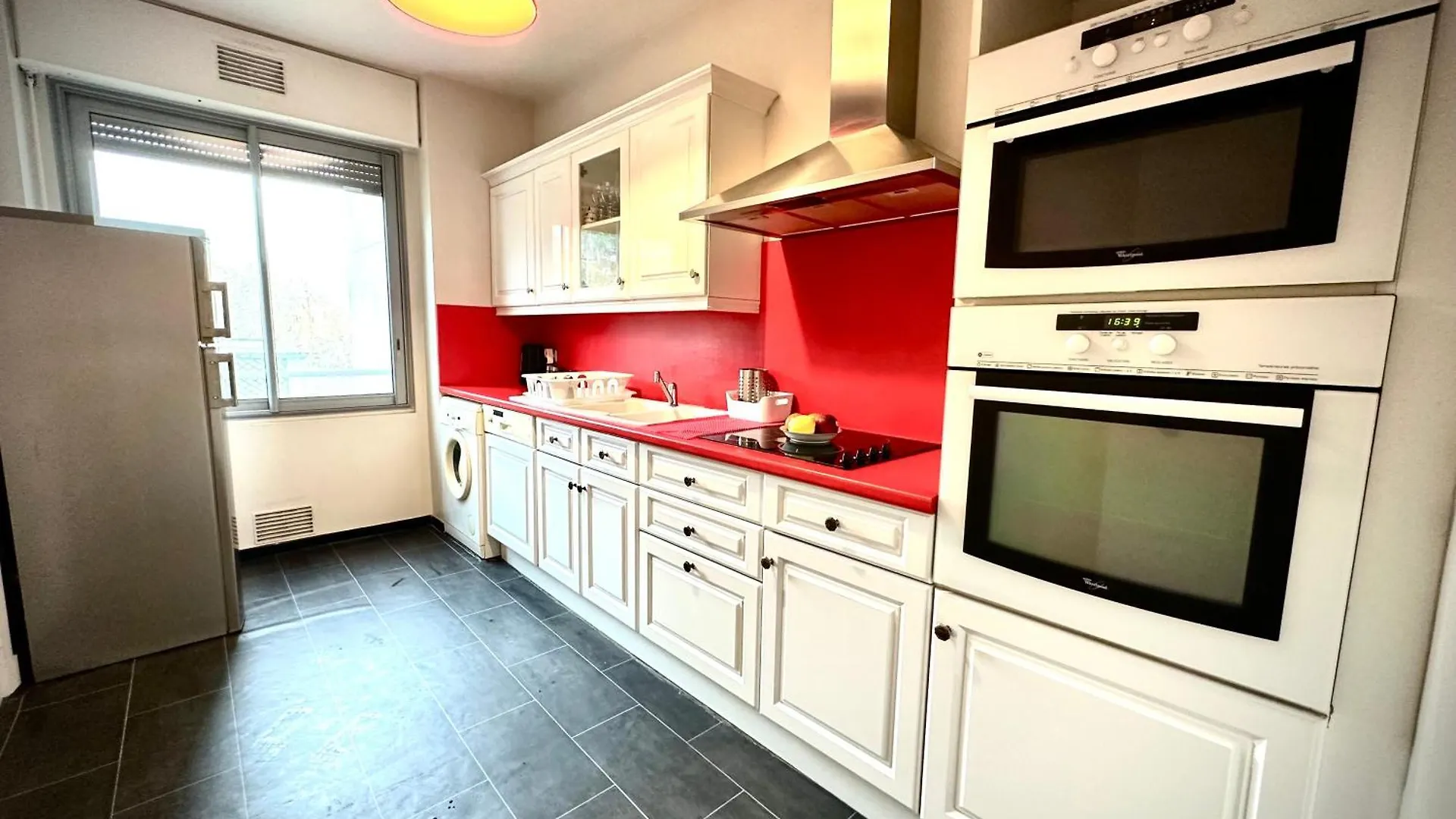 Champs Elysees Apartment *